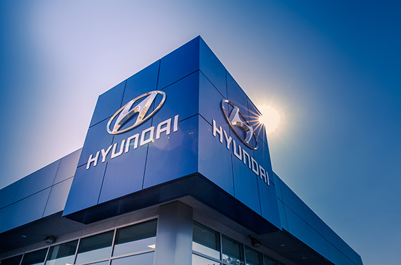 Image of a Hyundai dealership