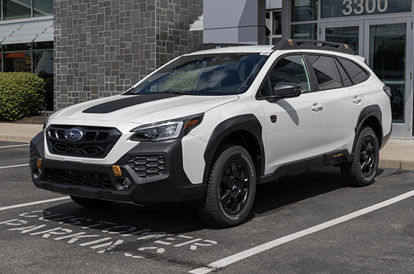 Image of a 2020 white and black Subaru Outback SUV